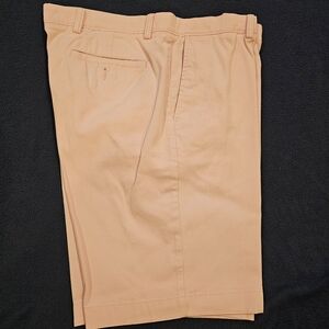 Roundtree & Yorke dress shorts